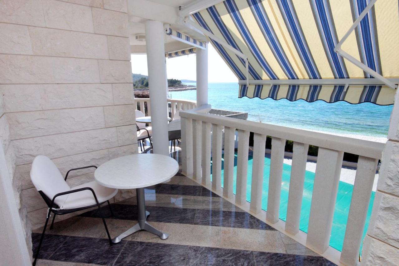 Family Friendly Apartments With A Swimming Pool Rogoznica - 7557 Buitenkant foto